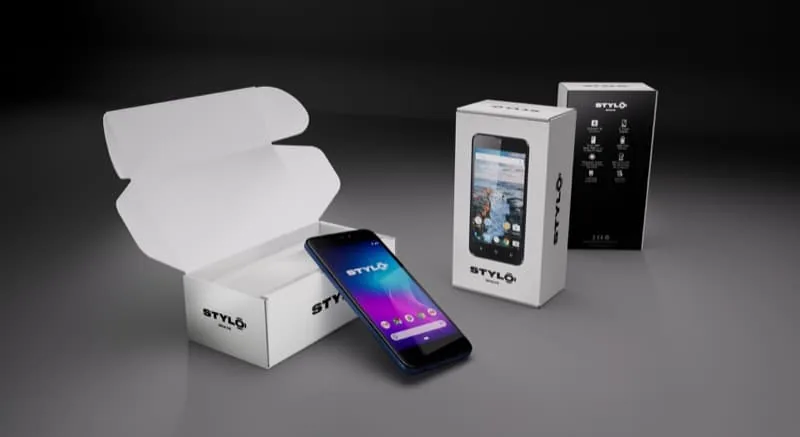 Stylo Brave smartphone 3D packaging render